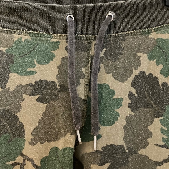 Lucky Brand Green Leaf Camo pants - Picture 3 of 8